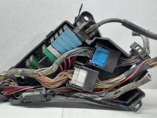 блок предохранителей Renault Laguna 1 поколение B56A/B 1994, 1.8 л., mono, бензин, 5МКПП, хетчбэк 5 дв., передний привод