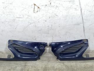 решетка радиатора Renault Megane 1 поколение LA0E 1996, 1.4 л., i, E7J 764, бензин, 5МКПП, синий, седан, передний привод, 7700834201, 7700834200