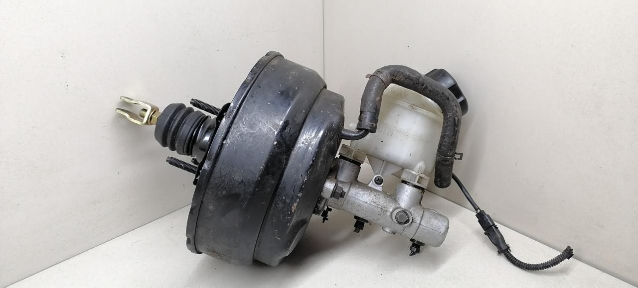 цилиндр тормозной главный Kia Carens 2 поколение 2006, 2.0 л., CRDi, дизель, 5МКПП, чёрный, минивэн, OK2F943950, OK2FA43800 - фото №1