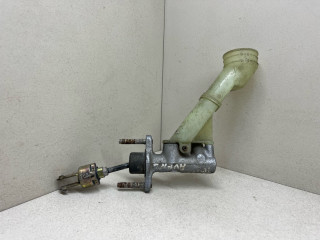 цилиндр тормозной главный Toyota Avensis 1 поколение (T220) 1999