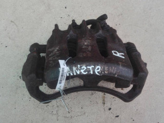 скоба суппорта Nissan Vanette C22 1992, 2.3 л., дизель