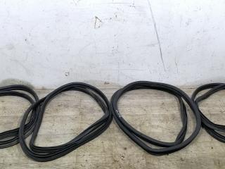 уплотнитель двери Citroen Xantia 1 поколение 1997, 1.9 л., D, дизель, 5МКПП, тёмно-серый металлик, хетчбэк 5 дв., передний привод