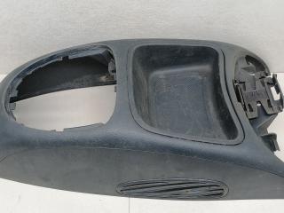 консоль салона Renault Megane 1 поколение LA0E 1996, 1.4 л., i, E7J 764, бензин, 5МКПП, синий, седан, передний привод, 7700841067, 77-00-843-249