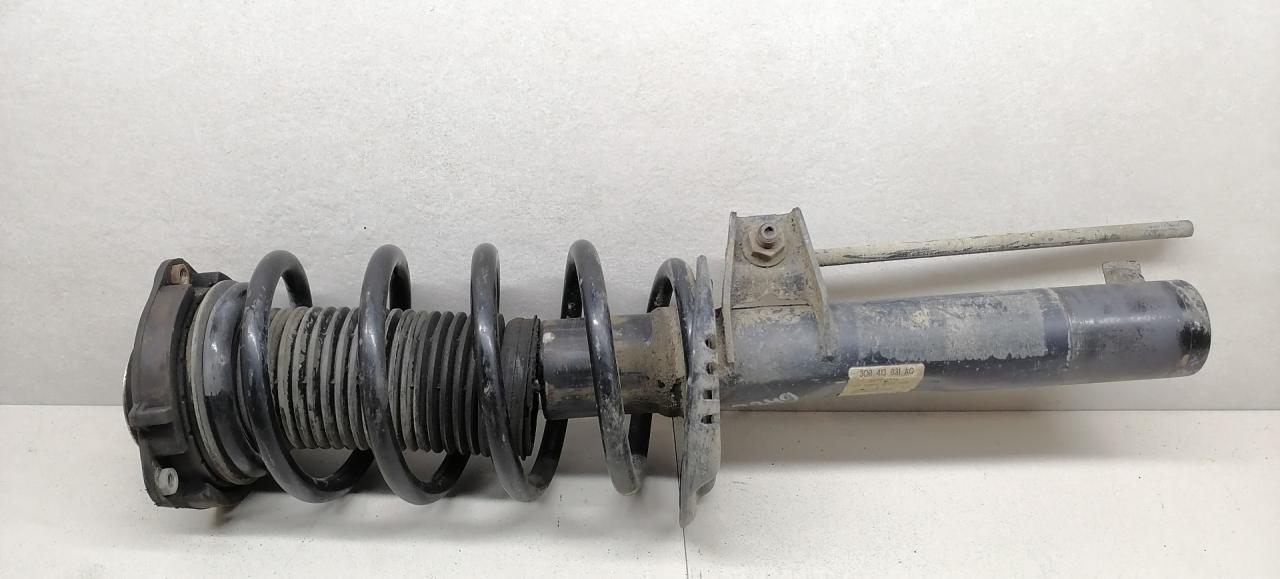 амортизатор передний правый Volkswagen Passat B6 2008, 2.0 л., TDi, CBAB, дизель, 6МКПП, серебристый, универсал - фото №1