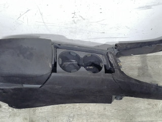 подлокотник Volvo S60 1 поколение 2001, 2.4 л., B 5244 T3, бензин, АКПП, черный, седан, передний привод, 39969406, 39964268, 39964284