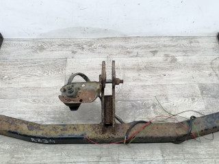 прицепное устройство (фаркоп) Renault Scenic 2 поколение 2003, 1.9 л., DCi, F9Q 812, дизель, 6МКПП, бордовый, минивэн, 7711427270
