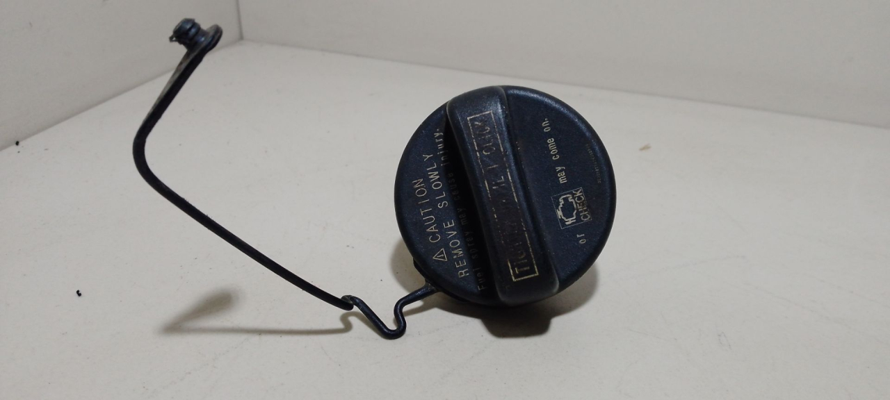 пробка топливного бака Toyota Camry XV40 2009, 2.4 л., i, АКПП, серебристый, седан, передний привод, 7730006040 - фото №1