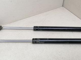 амортизатор крышки багажника (3-5 двери) Mitsubishi Sigma 1 поколение 1994, 3.0 л., i, 6G72 (DOHC 24V), бензин, 5МКПП, серый металлик, передний привод