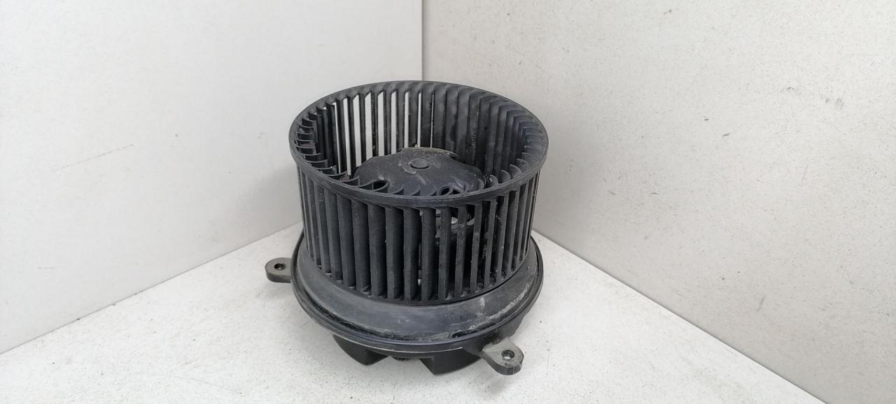 моторчик печки Renault Laguna 1 поколение 1997, 2.2 л., DT, G8T 792, дизель, 5МКПП, синий, универсал, передний привод, 9041502422 - фото №1