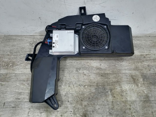 сабвуфер Audi A4 B7 2006, 2.0 л., BLB, дизель, 6МКПП, серый, универсал, передний привод, 8E9035382D, 4913410306, 8E9035223D