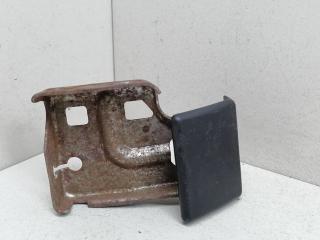 ручка открывания капота Nissan Almera Tino V10 2002, 2.2 л., DCi, дизель, 5МКПП, серебристый, минивэн, передний привод