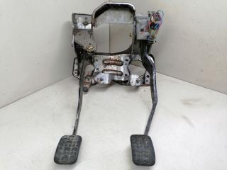 узел педальный (блок педалей) Kia Carens 2 поколение 2006, 2.0 л., CRDi, дизель, 5МКПП, чёрный, минивэн