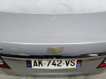 крышка багажника (дверь 3-5) Chevrolet Epica 2 поколение 2008, 2.0 л., i, бензин, серебристый, седан, передний привод, 96434728, 96434727, 96636359 - фото №2