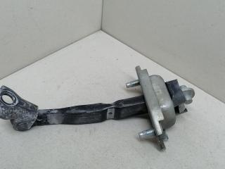 ограничитель открывания двери Toyota Camry 7 поколение XV40 2008, 2.4 л., i, 2AZ-FE, бензин, АКПП, серебристый, седан, передний привод, 6861006040