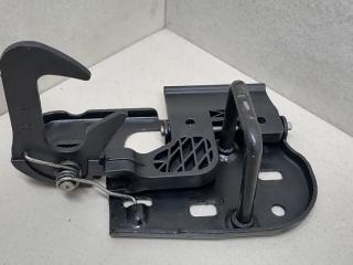 замок капота Volkswagen Passat B6 2008, 2.0 л., TDi, CBAB, дизель, 6МКПП, серебристый, универсал