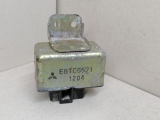 реле бензонасоса Mitsubishi Sigma 1 поколение 1994, 3.0 л., i, 6G72 (DOHC 24V), бензин, 5МКПП, серый металлик, передний привод, E8T06571