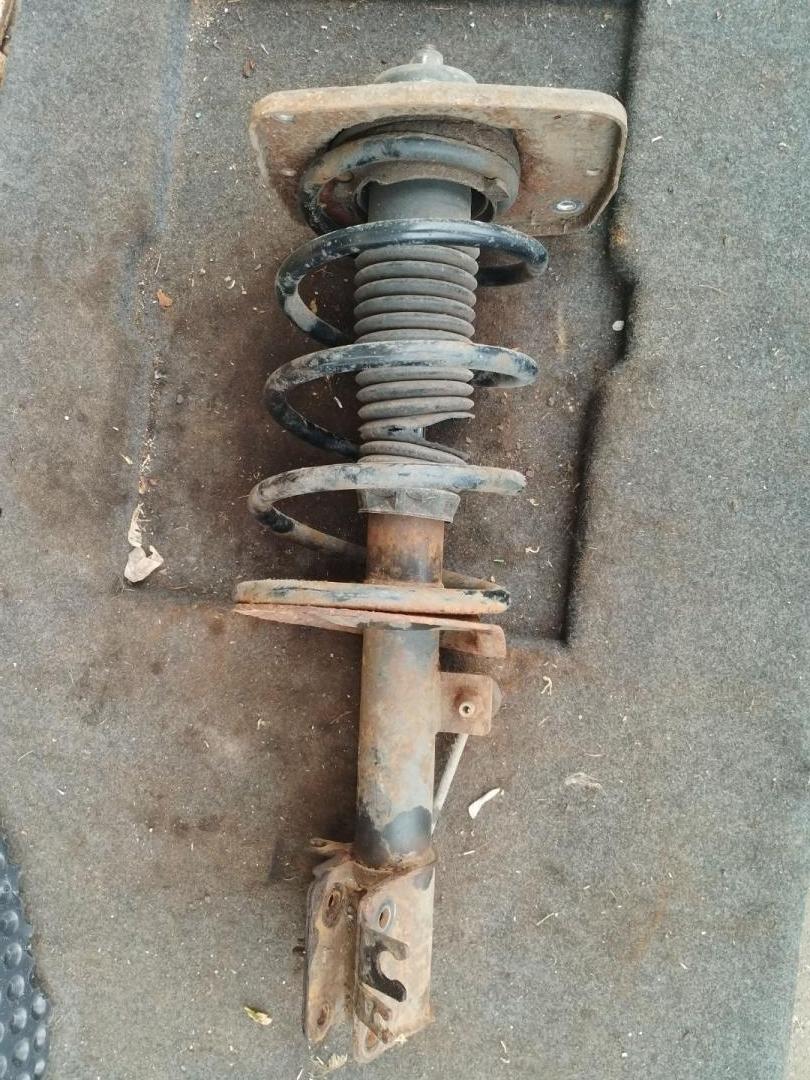 стойка передняя правая Peugeot 807 1 поколение 2004, 2.0 л., RHM (DW10ATED4), дизель, АКПП, черный, передний привод - фото №1