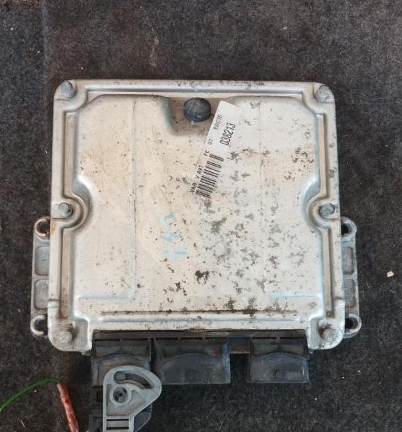 блок управления двигателем Peugeot 807 1 поколение 2004, 2.0 л., RHM (DW10ATED4), дизель, АКПП, черный, передний привод, EDC15C2, 9652590480, 0281011334 - фото №1