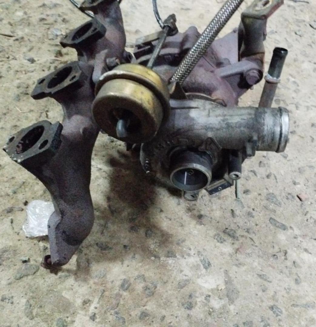 турбина Peugeot 307 1 поколение 2004, серебристый, 53041015096, K03-057FD5051405, K03-057F0505142, K03-403550 - фото №1