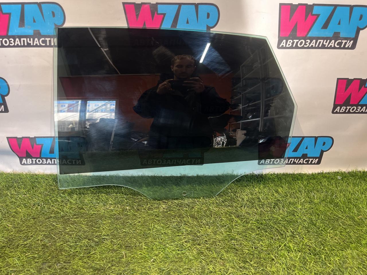 стекло двери задней левой Volkswagen Jetta 7 поколение 2019, 1.4 л., бензин, МКПП, черный, седан, передний привод, 17A845025 - фото №1