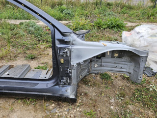 четверть передняя правая Tesla Model 3 1 поколение (2017 - 2026)