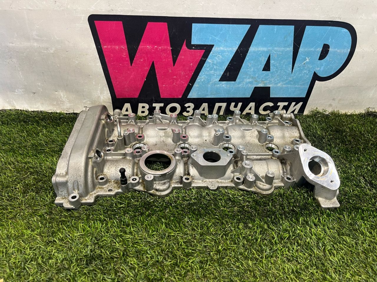 клапанная крышка Mercedes-Benz C-Класс W205/S205/C205 (2014 - 2018), A2640107001 - фото №1