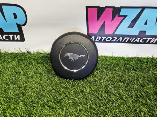 подушка безопасности водителя Ford Mustang 6 поколение S550 [рестайлинг] 2020, 2.3 л., бензин, АКПП, белый, купе, задний привод