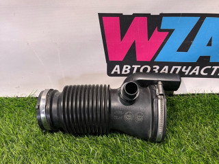 патрубок воздушного фильтра Jaguar XJ 4 поколение [рестайлинг] 2017, 3.0 л., бензин, АКПП, седан, задний привод, DW93-9R504-AA