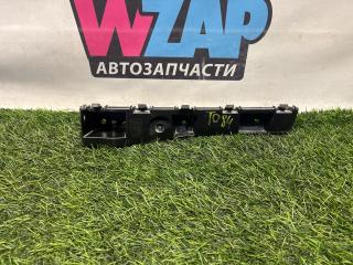 Кронштейн крепления порога Ford Mustang 6 поколение S550 [рестайлинг] 2019, 2.3 л., бензин, МКПП, черный, купе, задний привод, FR3B16C067AC