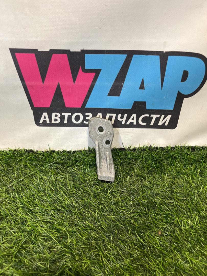 кронштейн (крепление) RAM 1500 5 поколение (2018 - 2024), бензин, АКПП, пикап, 05281515AB - фото №1