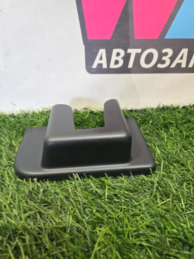 Пластик салазок сидений Volkswagen Tiguan 2 поколение 2020, 2.0 л., бензин, АКПП, внедорожник 5 дв., 565888750 - фото №1