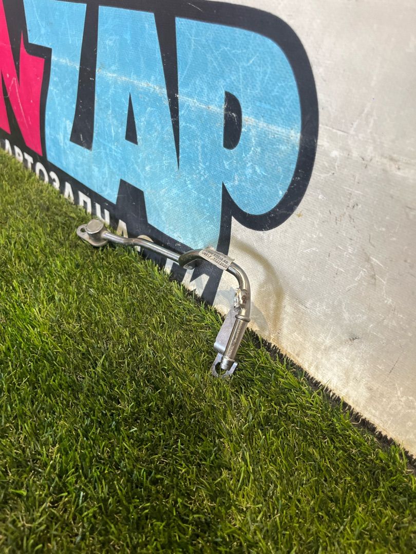 трубка топливная Ford Explorer 6 поколение U625 2021, 2.3 л., бензин, АКПП, внедорожник 5 дв., задний привод, LB5E-8B535-AB - фото №1