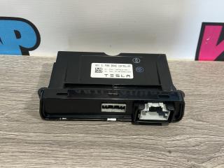 блок управления ручником Tesla Model S 1 поколение [рестайлинг] 2018, электро, седан, 1007618-00-J