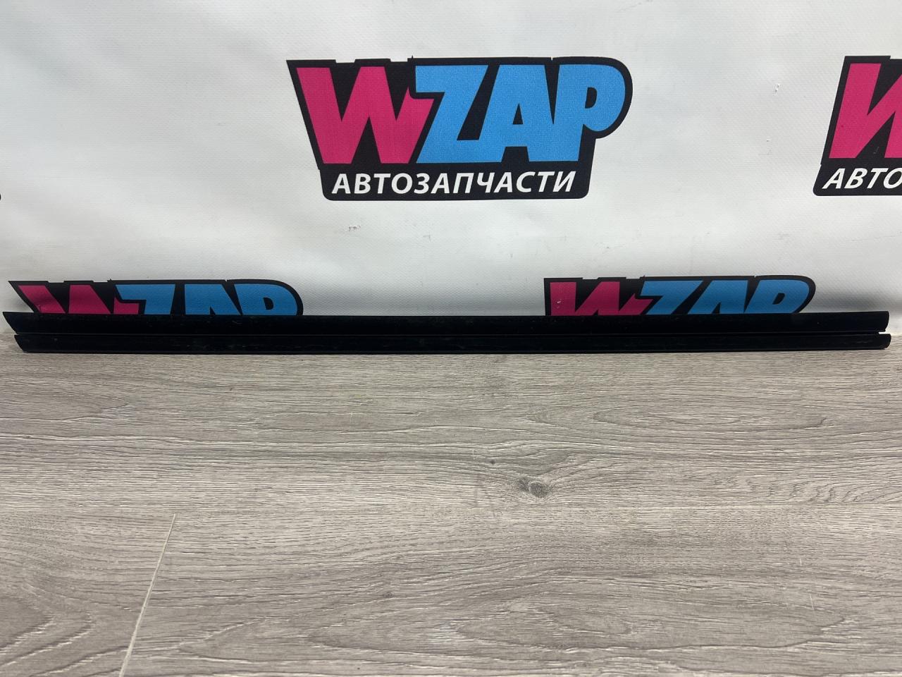 Уплотнитель стекла Chevrolet Trax 2 поколение 2024, 1.2 л., бензин, АКПП, красный, минивэн, передний привод, 428644234, 42876966 - фото №1