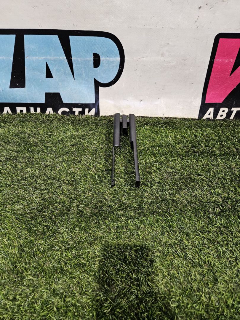 Пластик салазок сидений Tesla Model X 1 поколение 2017, электро, белый, 1061613-00-D - фото №1