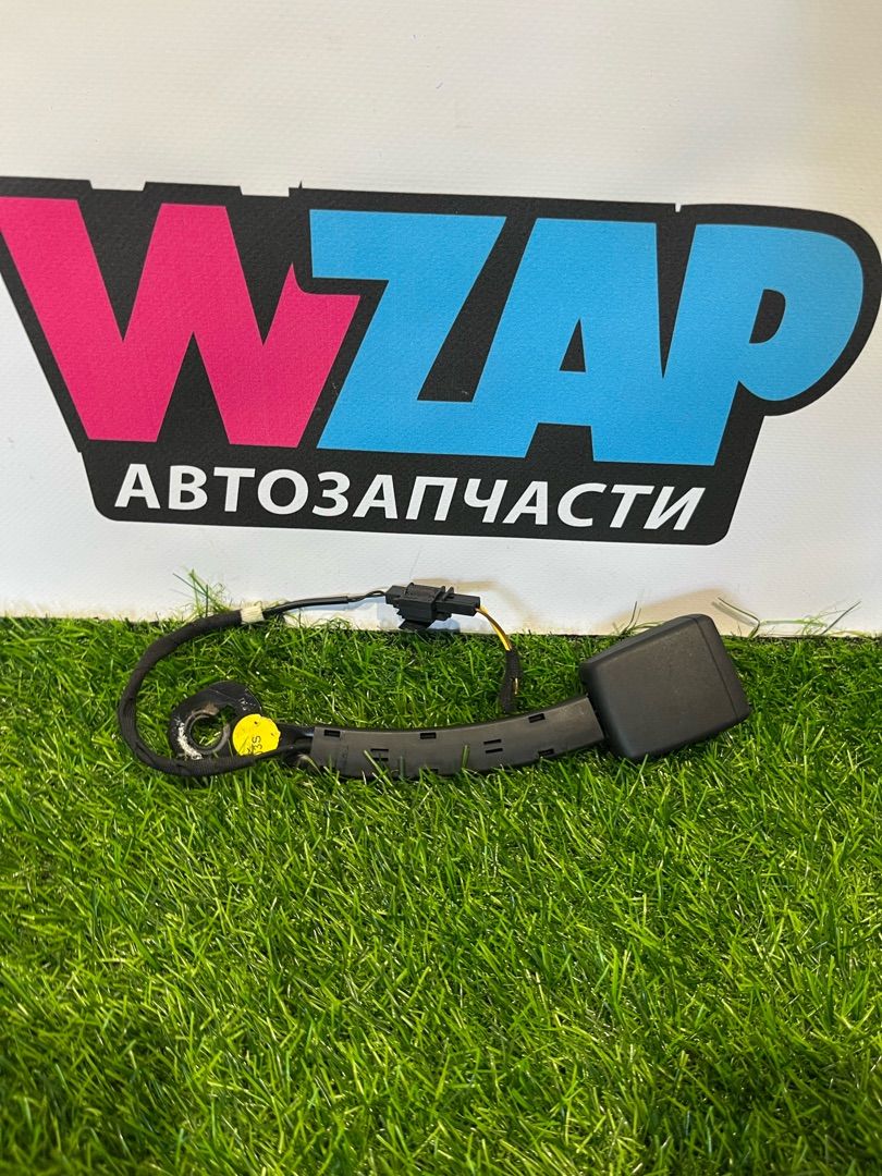 замок ремня безопасности Volkswagen Passat B8 2016, 2.0 л., дизель, универсал, передний привод, правый руль, 3G0857755D - фото №1