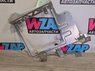 кронштейн (крепление) Tesla Model S 1 поколение [рестайлинг] 2018, электро, седан, 1013496-00-F