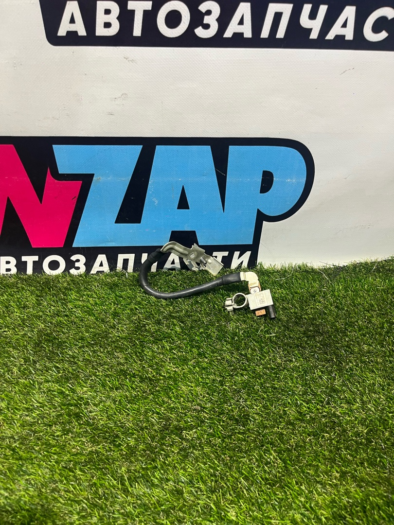 клемма аккумулятора плюс Volkswagen Jetta 7 поколение 2019, 1.4 л., бензин, АКПП, седан, передний привод, 5Q0915181K - фото №1