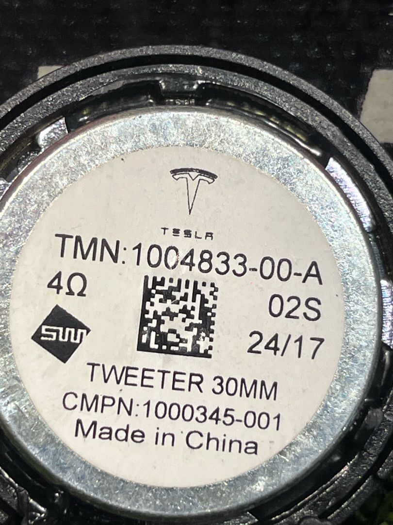 динамик Tesla Model X 1 поколение 2017, электро, белый, 1004733-00-A - фото №1