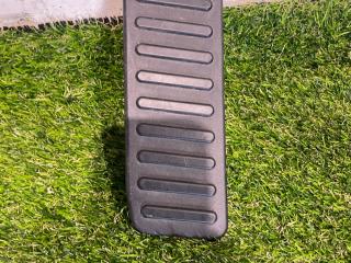 Панель для отдыха ноги Ford Mustang 6 поколение S550 [рестайлинг] 2019, 2.3 л., бензин, АКПП, кабриолет, задний привод, FR3B-6312020-ACW