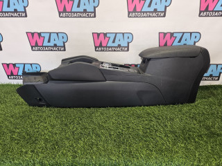 консоль салона Ford Escape 4 поколение CX482 2021, 1.5 л., бензин, АКПП, внедорожник 5 дв., передний привод, LJ6BS044E07BF