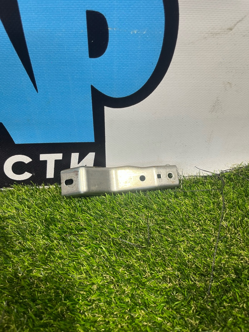 кронштейн (крепление) Ford Explorer 6 поколение U625 2020, 2.3 л., бензин, АКПП, внедорожник 5 дв., полный привод, LB5B-S04592-AC - фото №1