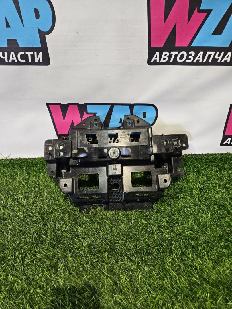 кронштейн (крепление) Ford Escape 4 поколение CX482 2021, 1.5 л., бензин, АКПП, внедорожник 5 дв., передний привод, LJ6B18888AC - фото №1