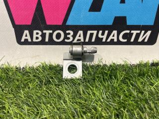 петля двери Volkswagen Passat B8 2016, 2.0 л., дизель, универсал, передний привод, правый руль, 8X4833407A