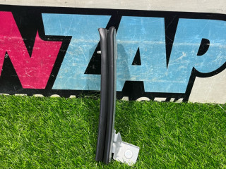 направляющая стекла Ford Mustang 6 поколение S550 [рестайлинг] 2020, 2.3 л., бензин, АКПП, купе, FR3B-63214A32-AB