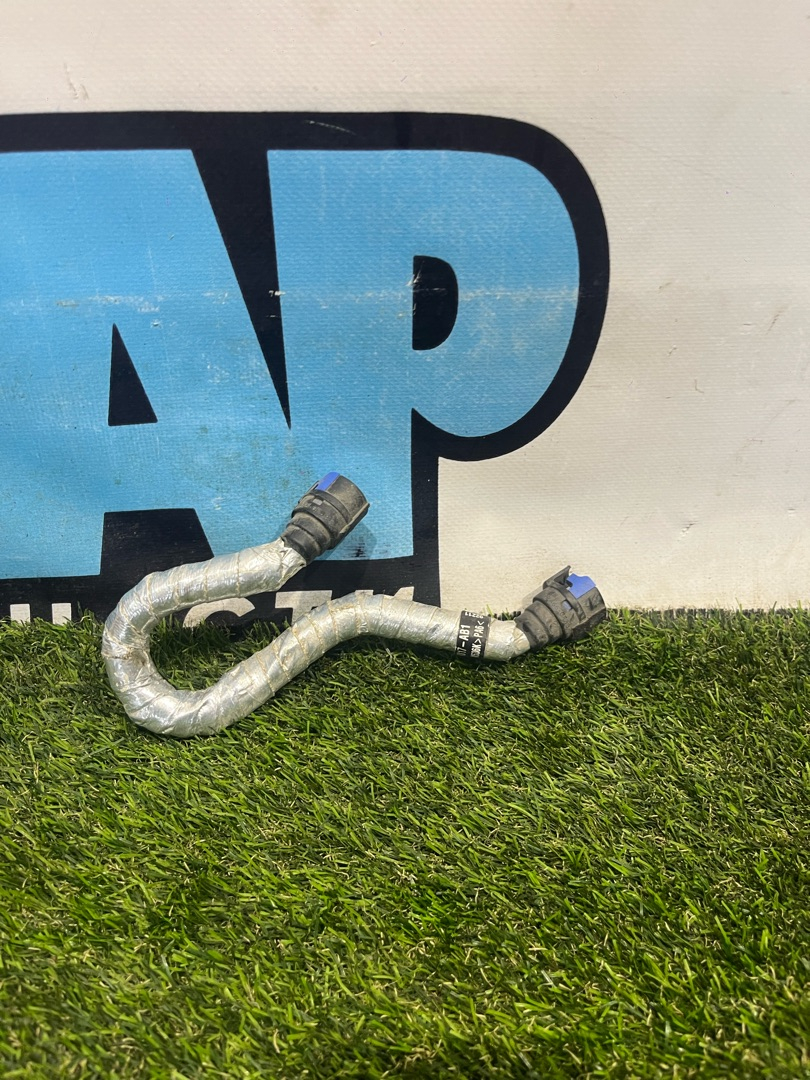 трубка вакуумная усилителя тормозов Ford Explorer 6 поколение U625 2020, 2.3 л., бензин, АКПП, внедорожник 5 дв., LB5E6K817AB1 - фото №1