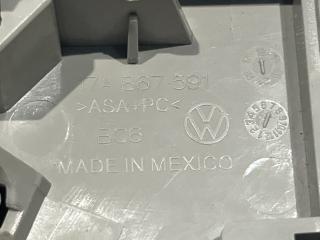 фонарь салона (плафон) Volkswagen Jetta 7 поколение 2019, 1.4 л., бензин, АКПП, седан, передний привод, 17A867591