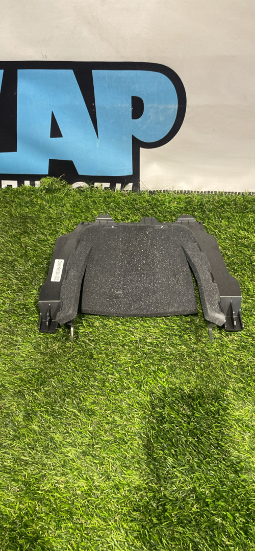 кожух рулевой колонки Tesla Model Y 1 поколение 2022, электро, белый, 1083384-00-D - фото №1