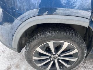 молдинг крыла Mercedes-Benz GLA-Класс H247 2020, 2.0 л., бензин, АКПП, синий, передний привод