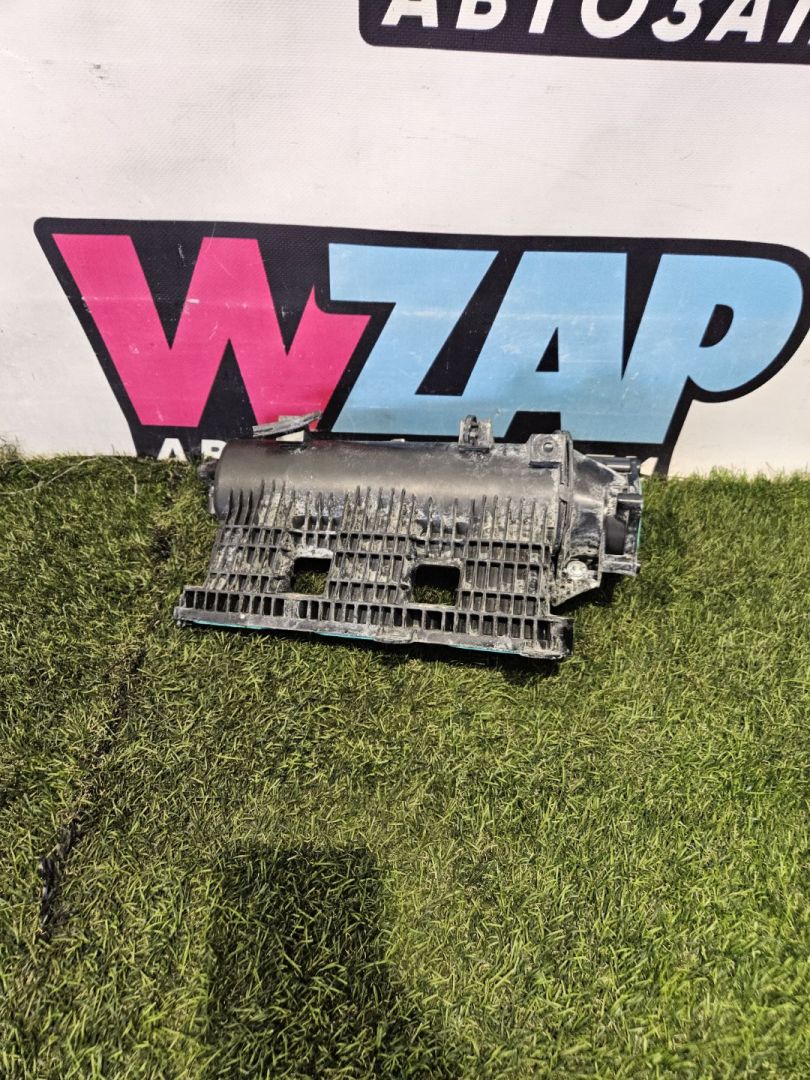 коллектор впускной Ford Escape 4 поколение CX482 2020, 1.5 л., бензин, АКПП, внедорожник 5 дв., HX7G9424AA - фото №1